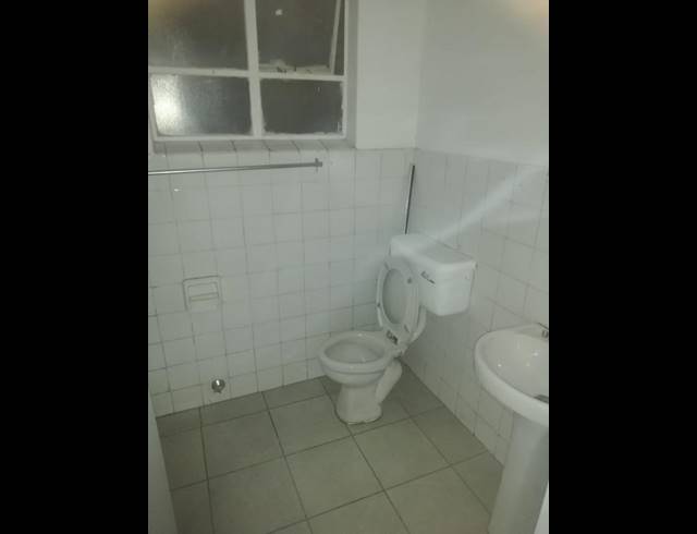 BUSINESS FOR SALE IN VANDERBIJLPARK CE 2..